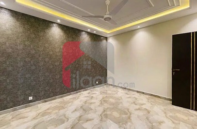 1 Kanal House for Sale in Block U, Phase 7, DHA Lahore
