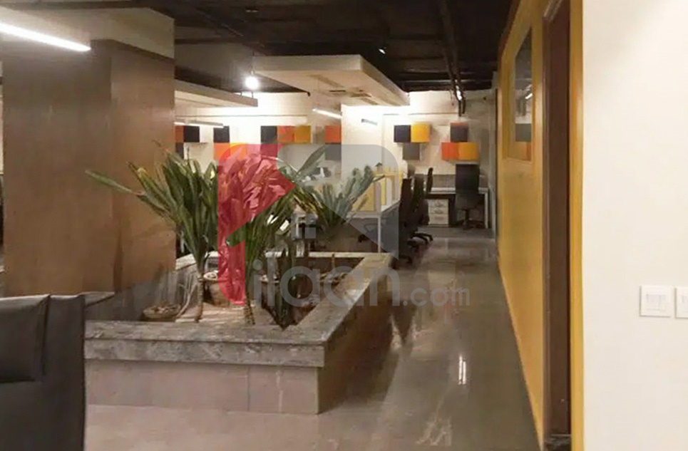 278 Sq.yd Office for Rent in Shahrah-e-Faisal, Karachi
