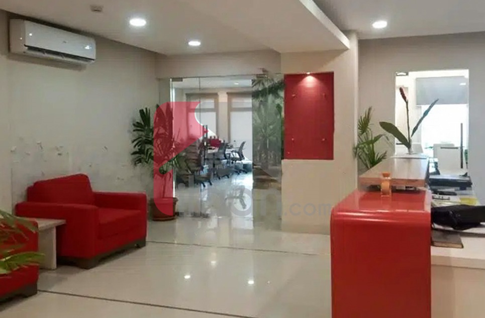 389 Sq.yd Office for Rent in Shahrah-e-Faisal, Karachi