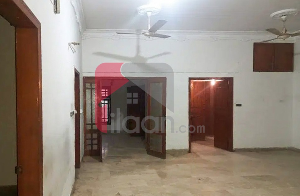 350 Sq.yd Office for Rent in Block 8, Gulshan-e-iqbal, Karachi