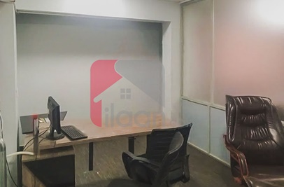 89 Sq.yd Office for Rent on Shahrah-e-Faisal, Karachi