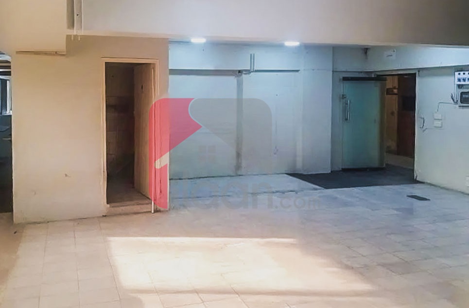 83 Sq.yd Office for Rent on Shahrah-e-Faisal, Karachi