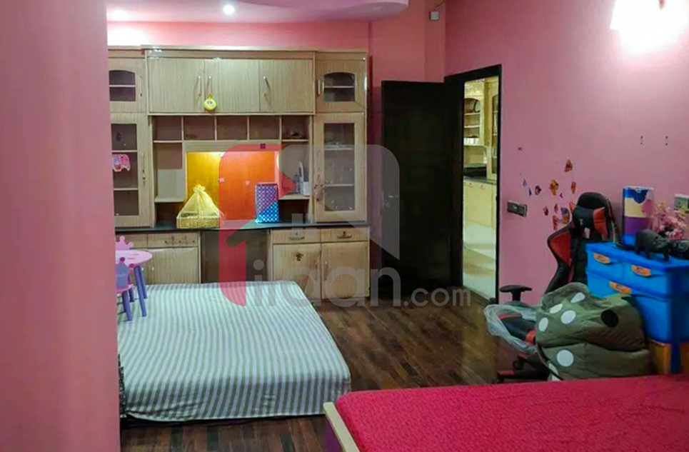 4 Bed Apartment for Sale in Block 2, PECHS, Karachi
