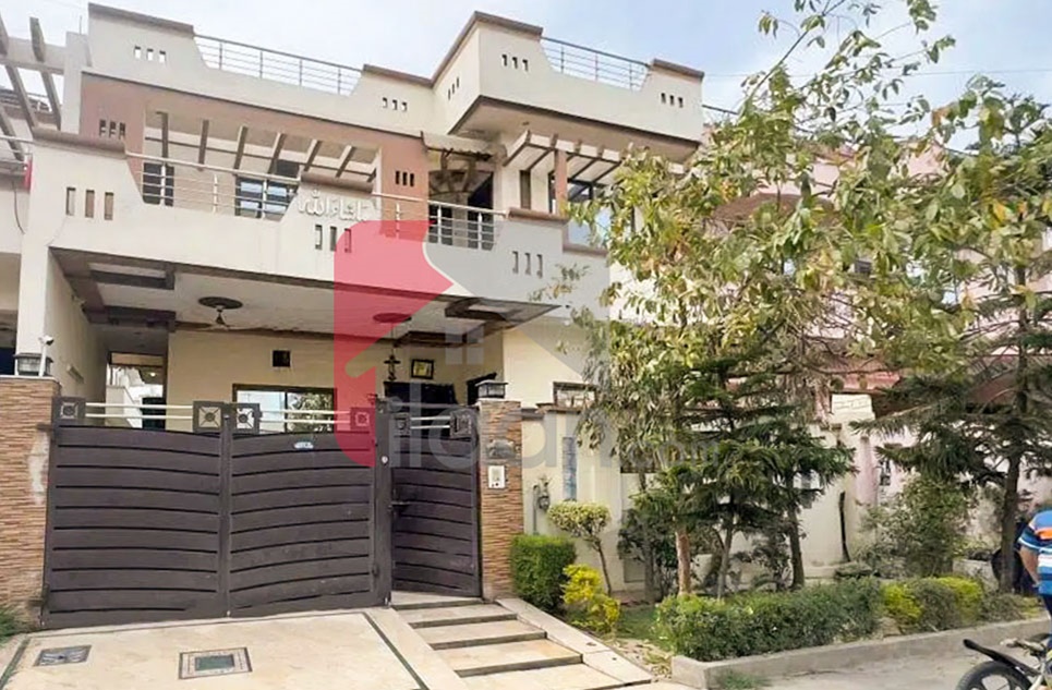 10 Marla House for Sale in Block E, Phase 2, Garden Town, Gujranwala