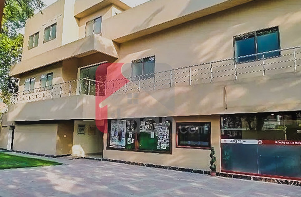 12 Marla House for Rent in Gulberg, Lahore