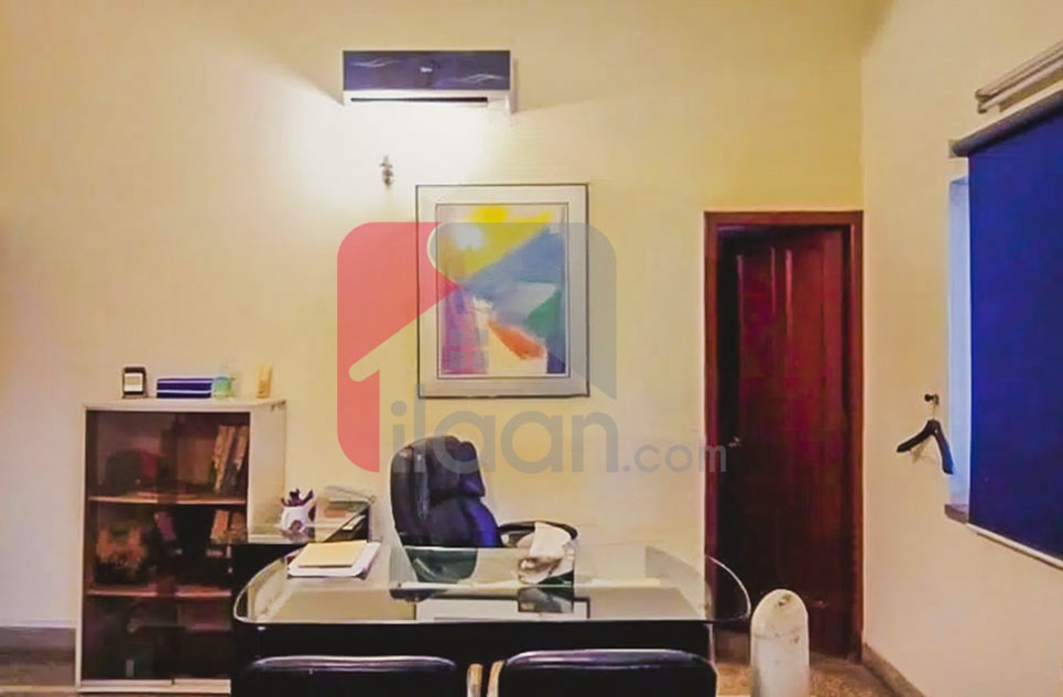 2 Kanal House for Rent in Gulberg, Lahore