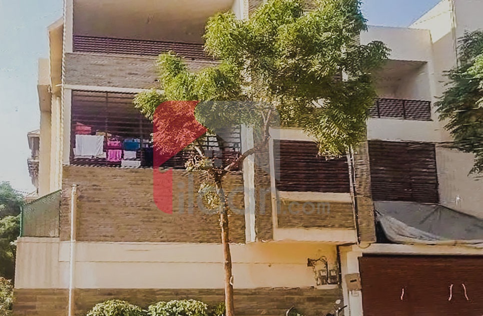 300 Sq.yd House for Sale (First Floor) in Block 2, PECHS, Karachi