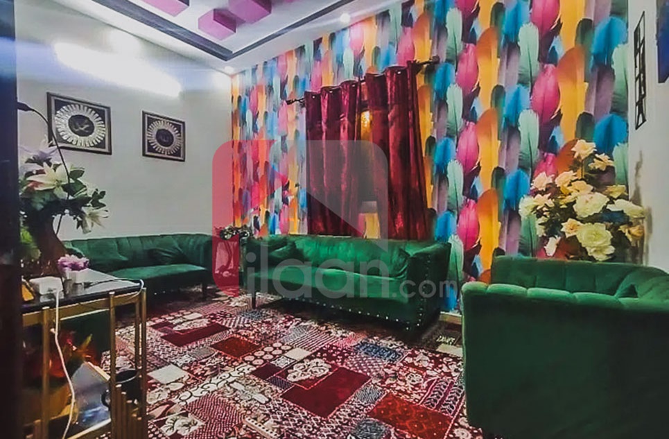 80 Sq.yd House for Sale (First Floor) in Block 8, Federal B Area, Karachi