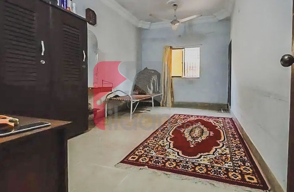 70 Sq.yd House for Sale (First Floor) in Block 2, Federal B Area, Karachi