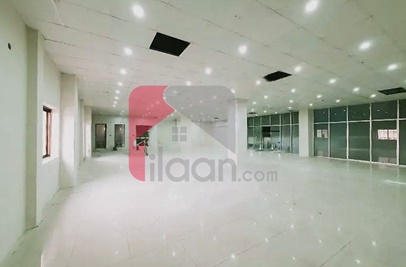 13.3 Marla Office for Rent on Main Boulevard, Gulberg, Lahore