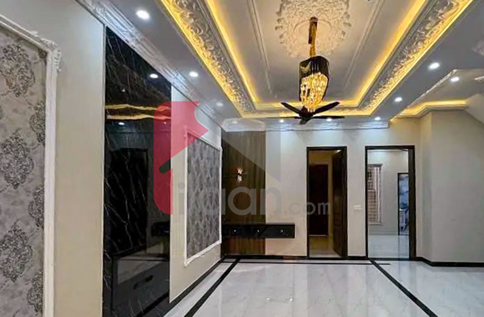 5.5 Marla House for Sale in Central Park Housing Scheme, Lahore