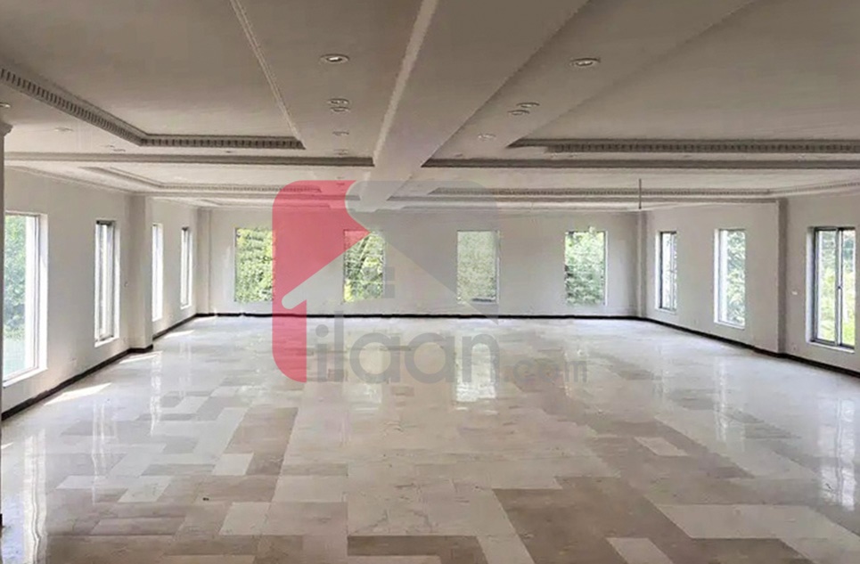 4 Kanal 8 Marla Office for Rent in Gulberg, Lahore