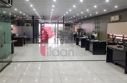 13.3 Marla Office for Rent on Main Boulevard, Gulberg, Lahore