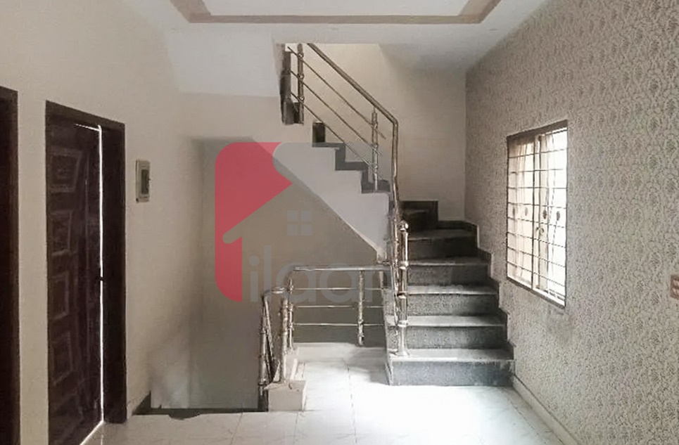 2.7 Marla House for Sale on College Road, Lahore