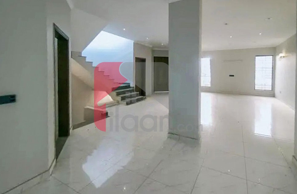 330 Sq.yd Shop for Rent in Block 4, Clifton, Karachi