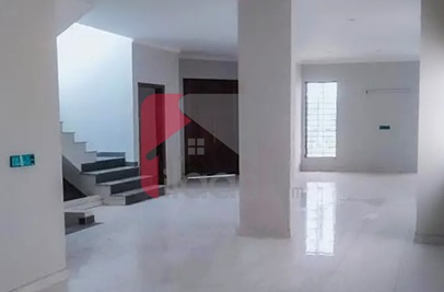 330 Sq.yd Building for Rent in Clifton, Karachi