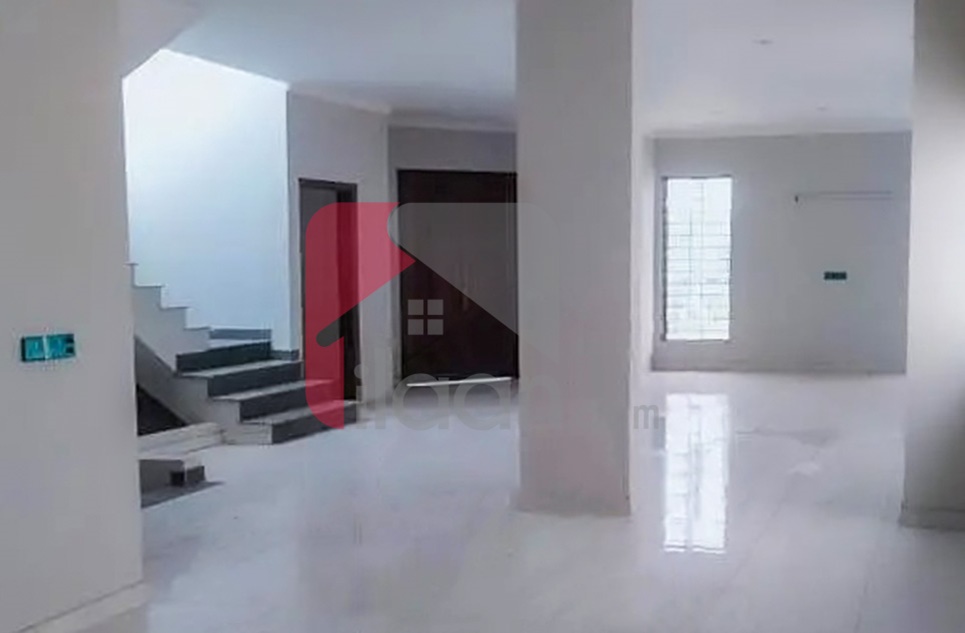 330 Sq.yd Building for Rent in Clifton, Karachi