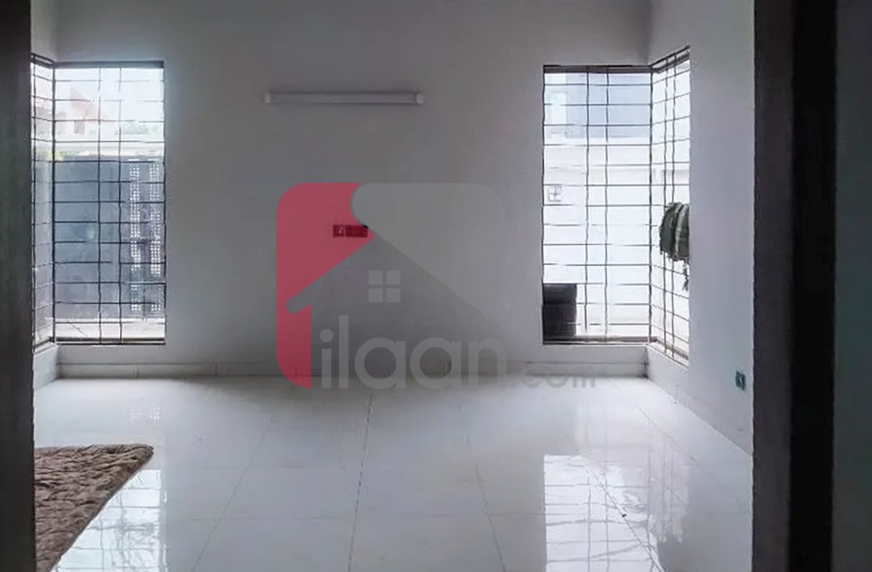 300 Sq.yd Office for Rent in Block 4, Clifton, Karachi
