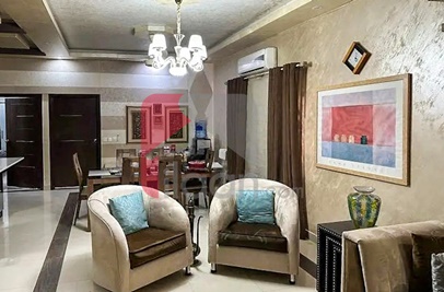 200 Sq.yd House for Sale (First Floor) in Block 2, Clifton, Karachi