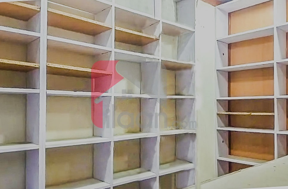 39 Sq.yd Shop for Sale in Mehmoodabad, Karachi