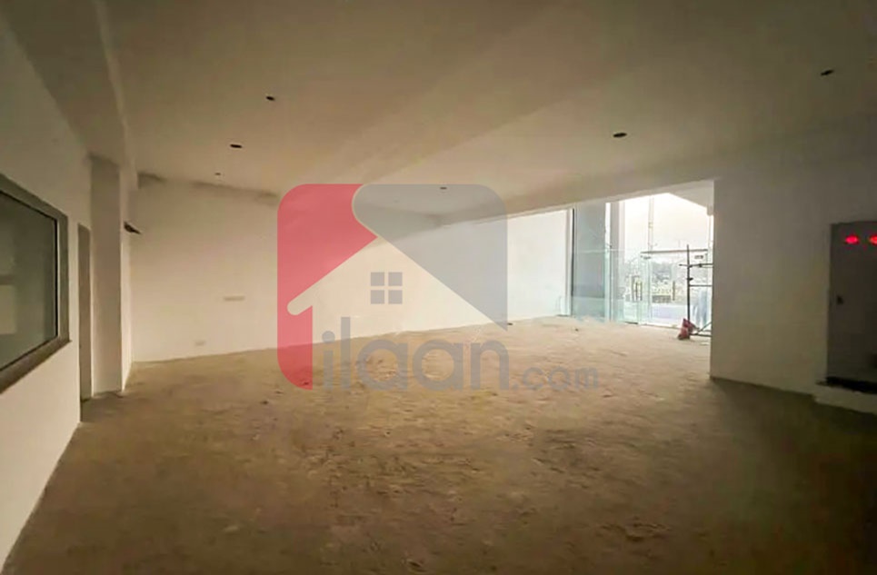 4.4 Kanal Building for Rent on Main Boulevard Gulberg, Gulberg, Lahore