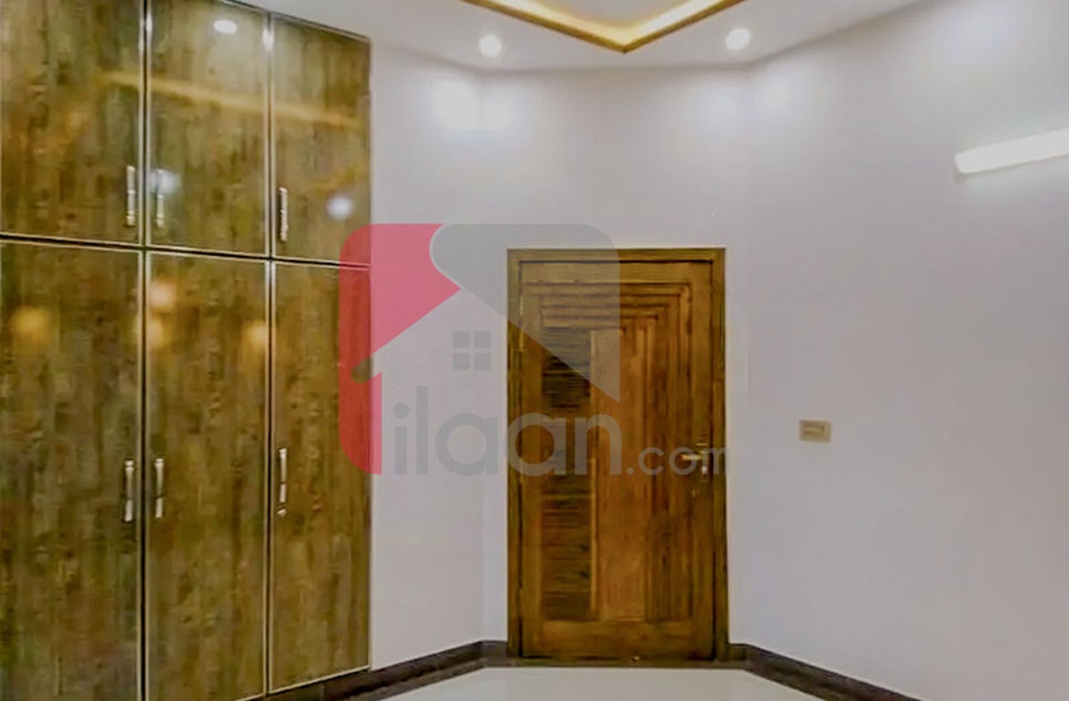 10 Marla House for Rent in Cavalry Ground Extension, Lahore