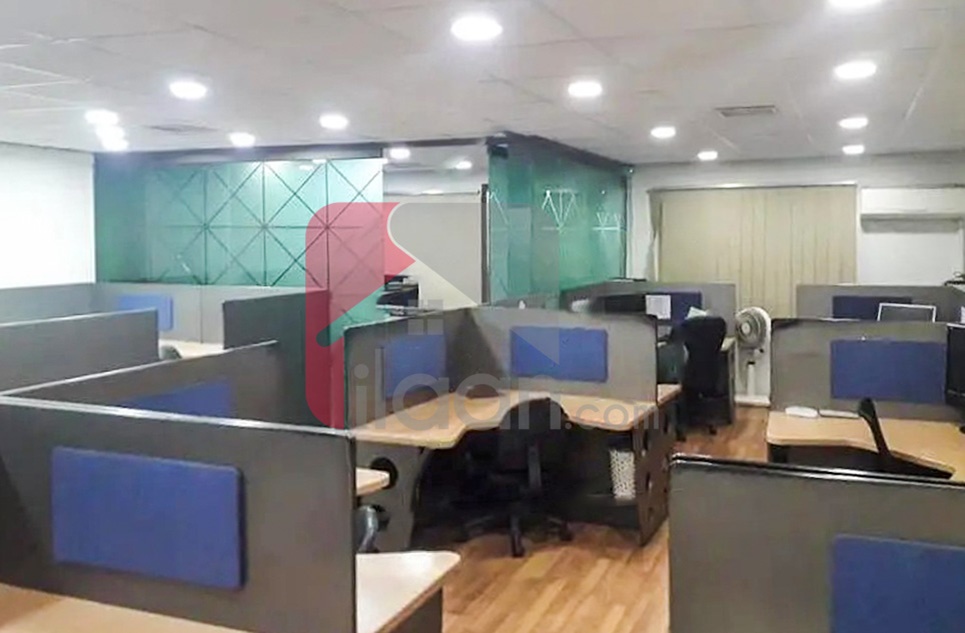3.8 Marla Office for Sale on Main Boulevard Gulberg, Gulberg, Lahore