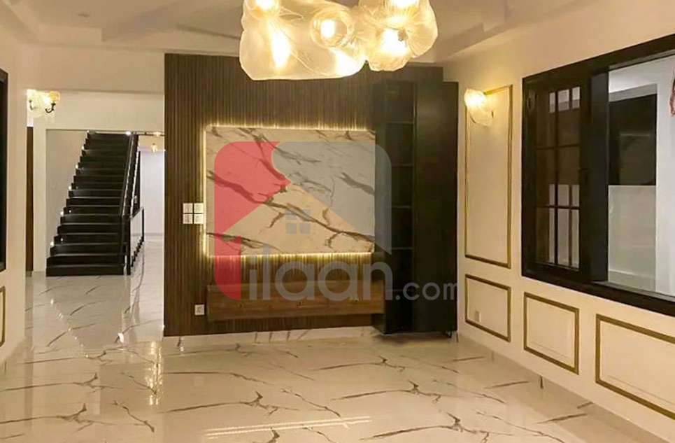 500 Sq.yd House for Rent in Phase 8, DHA Karachi
