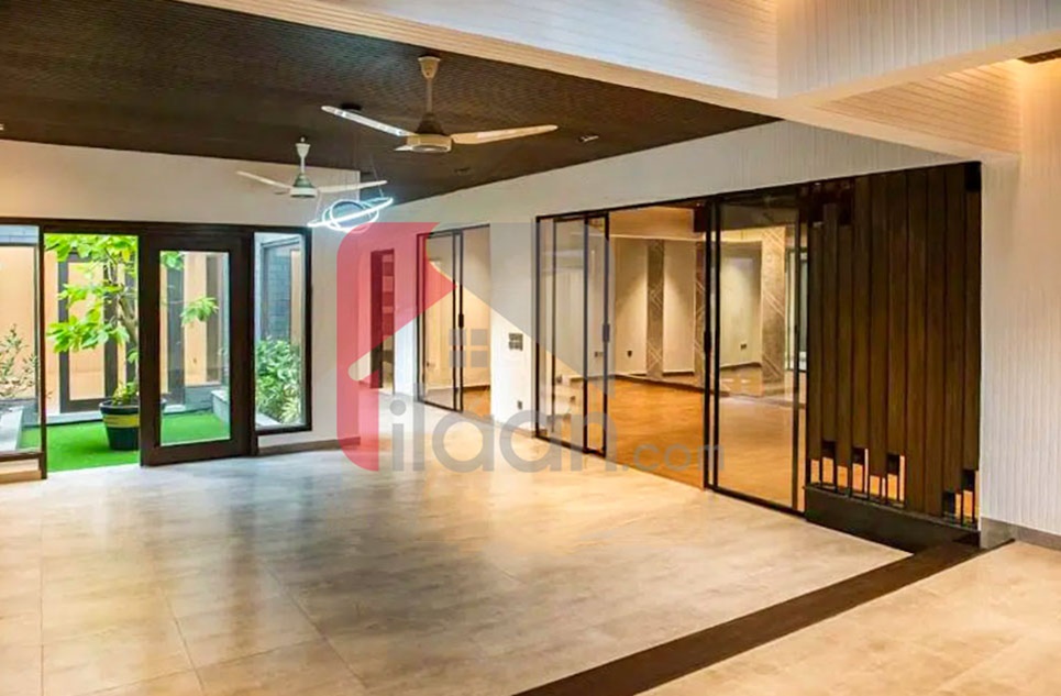500 Sq.yd House for Sale in Phase 8, DHA Karachi