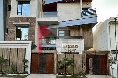 300 Sq.yd House for Sale (First Floor) in Adamjee Nagar, Gulshan-e-iqbal, Karachi
