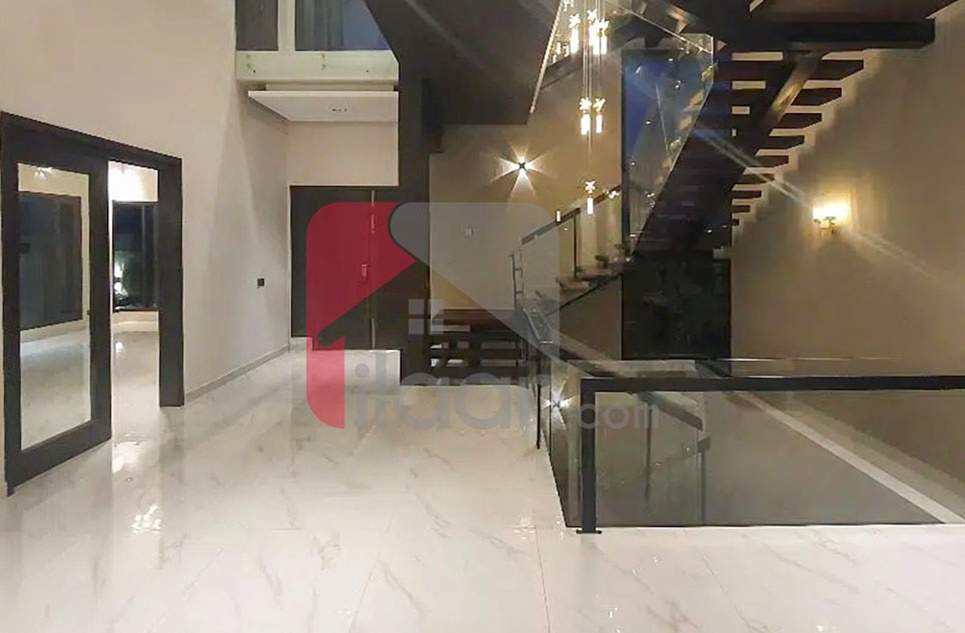 500 Sq.yd House for Sale in Phase 8, DHA Karachi