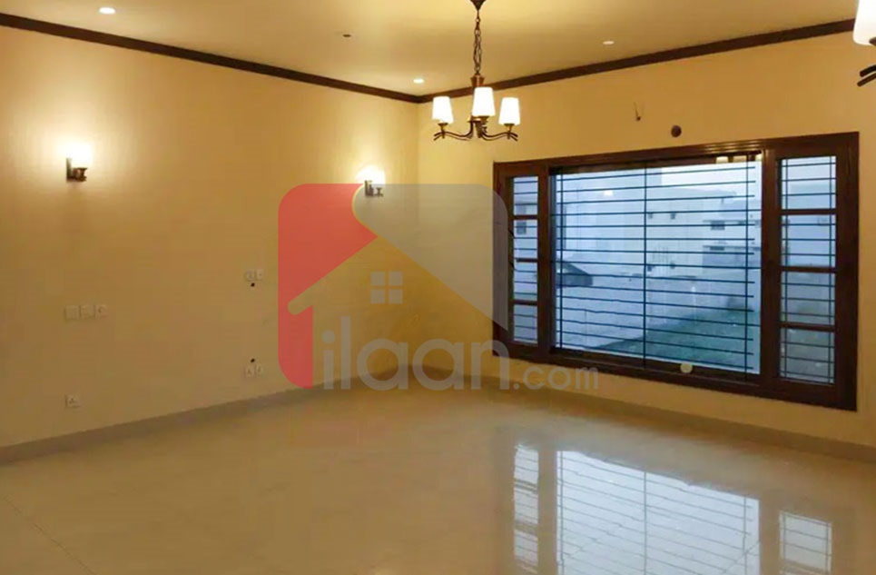 500 Sq.yd House for Rent (First Floor) in Phase 8, DHA Karachi