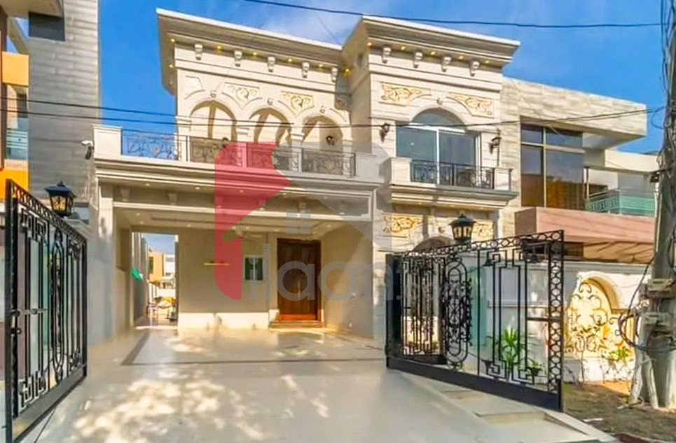 10 Marla House for Rent in Phase 6, DHA Lahore