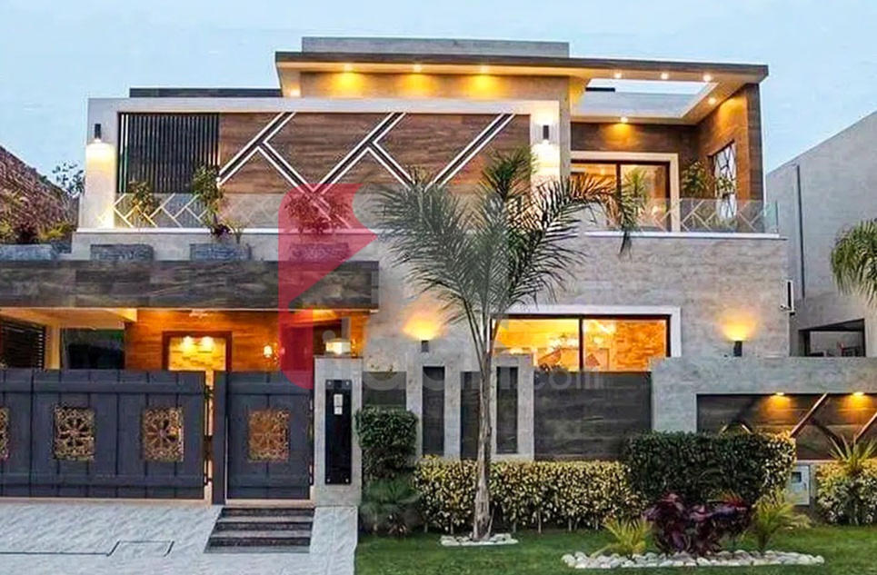 10 Marla House for Sale in Talha Block, Sector E, Bahria Town, Lahore