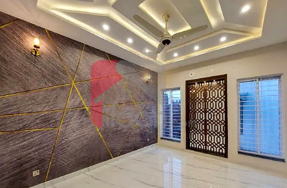 11.7 Marla House for Sale in Gulbahar Block, Sector C, Bahria Town, Lahore