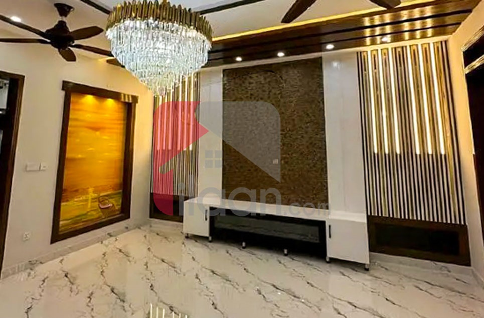 10 Marla House for Sale in Iris Block, Sector C, Bahria Town, Lahore