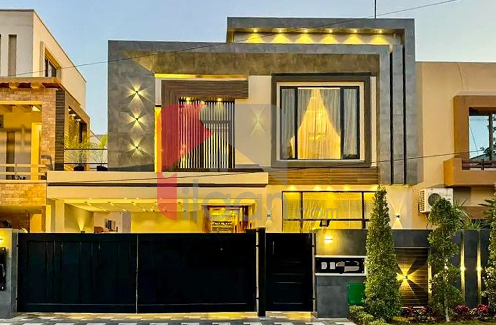 10 Marla House for Rent in Nargis Block, Sector C, Bahria Town, Lahore