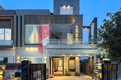 10 Marla House for Sale in Sector B, Bahria Town, Lahore