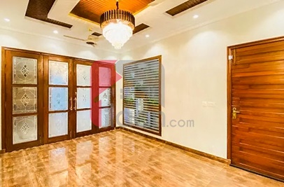 10 Marla House for Sale in Tulip Block, Sector C, Bahria Town, Lahore