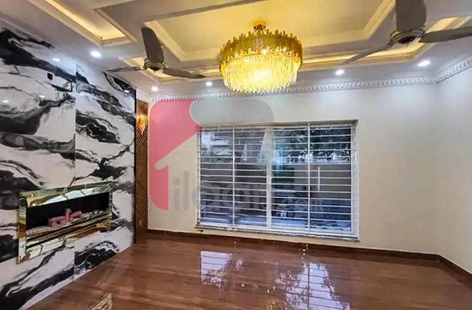 10 Marla House for Sale in Jasmine Mall, Bahria Town, Lahore