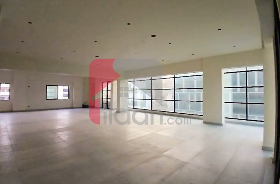 244 Sq.yd Office for Rent in Phase 6, DHA Karachi