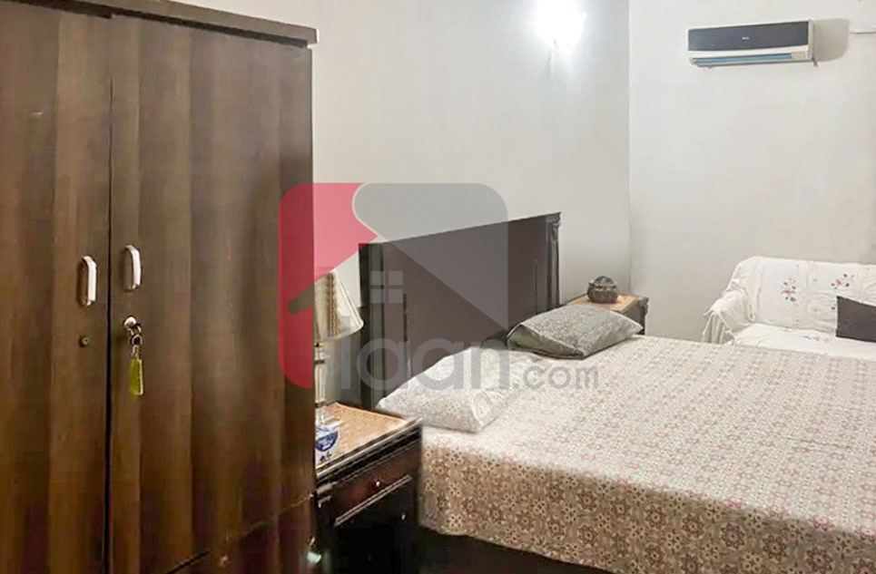 Room for Rent in Phase 6, DHA Karachi