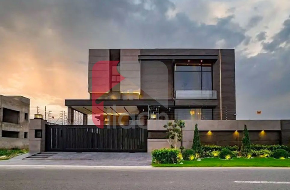 10 Marla House for Rent in Phase 6, DHA Lahore