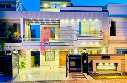 10 Marla House for Sale in Sector F, Bahria Town, Lahore