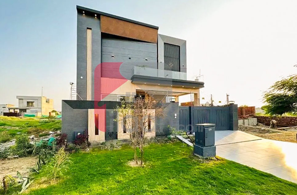 10 Marla House for Rent in Block M, Phase 8, DHA Lahore