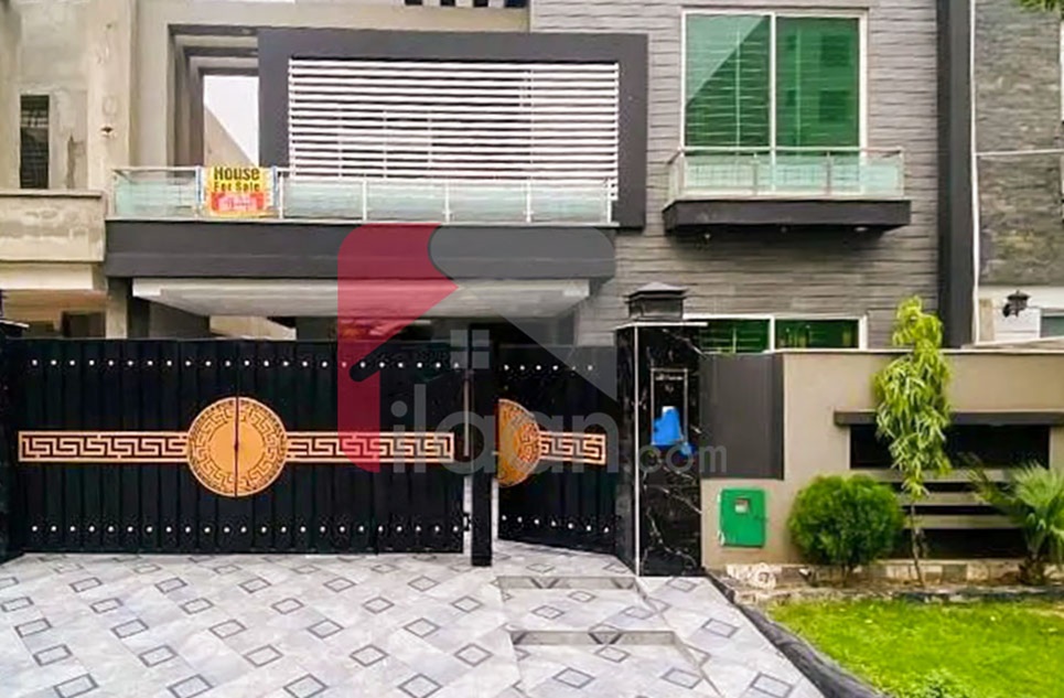 10 Marla House for Sale in Sector C, Bahria Town, Lahore