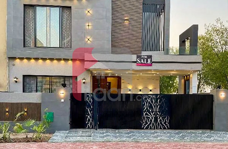 10 Marla House for Sale in Sector C, Bahria Town, Lahore
