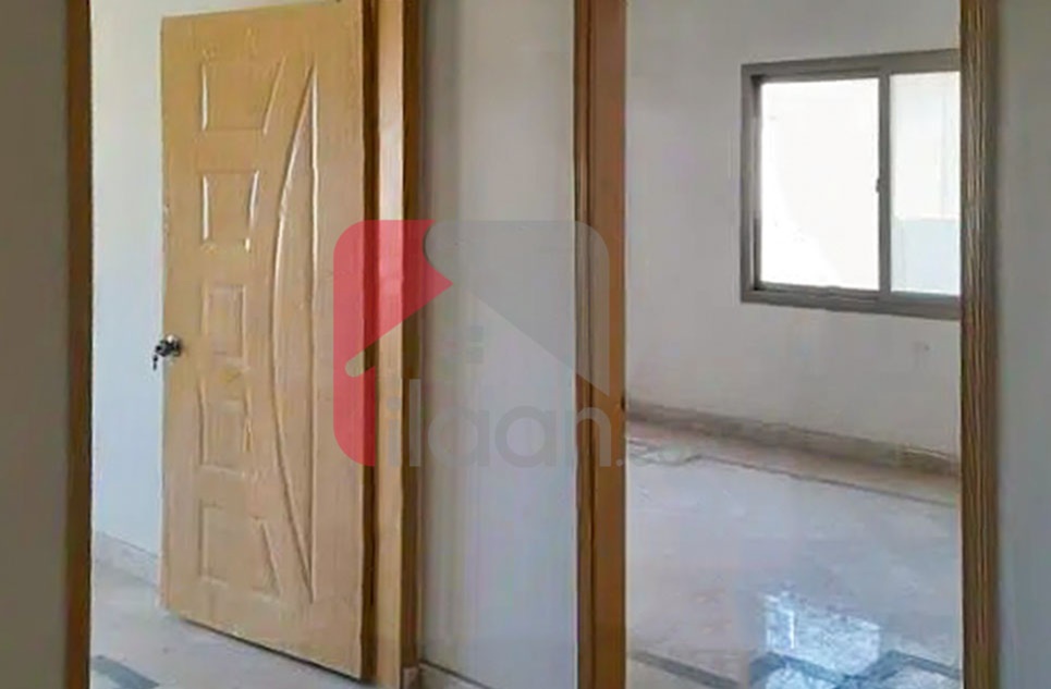 60 Sq.yd House for Sale (First Floor) on Airport Road, Karachi