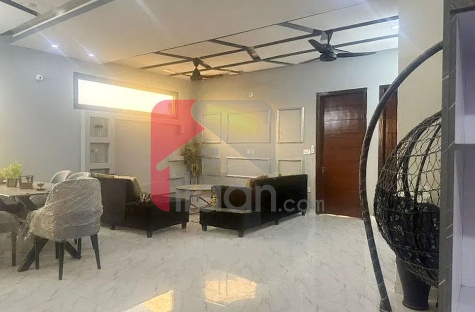 240 Sq.yd House for Sale (First Floor) in Block 14, Gulistan-e-Johar, Karachi