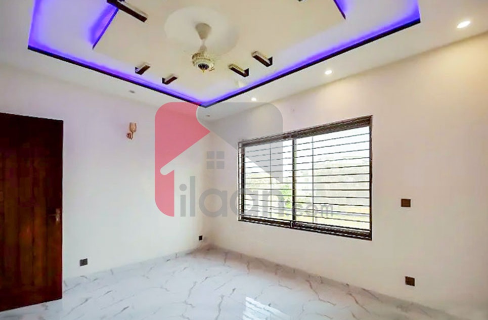 10 Marla House for Sale in Phase 8, Bahria Town, Rawalpindi